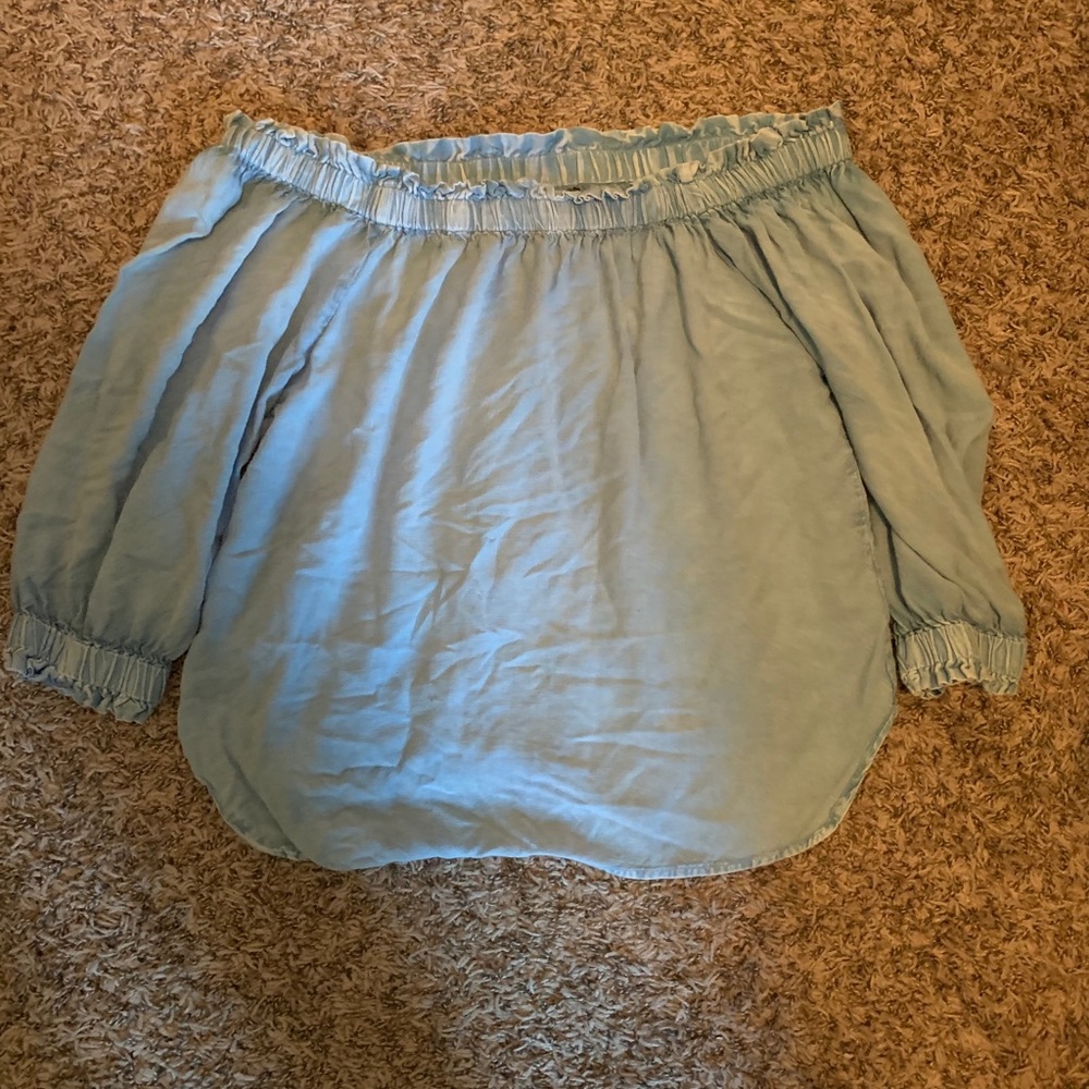 Off the shoulder short
